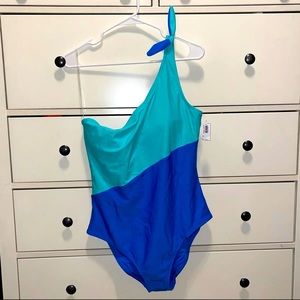 NEW old navy one piece swimsuit
